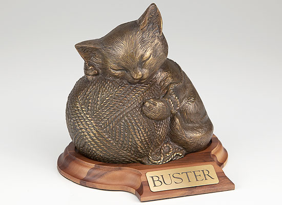 Precious Kitty - Bronze with base